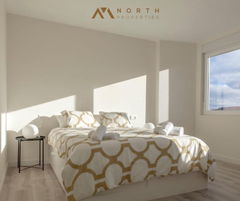 Apartamento Roncudo 3º Planta A Coruna Luaran gambar