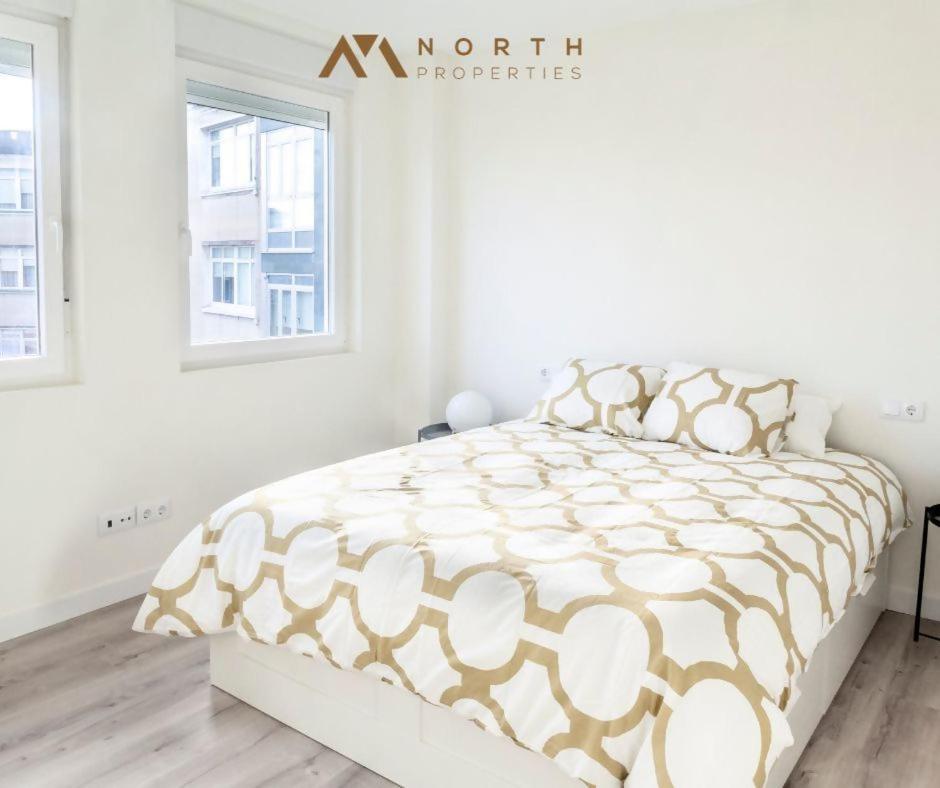 Apartamento Roncudo 3º Planta A Coruna Luaran gambar